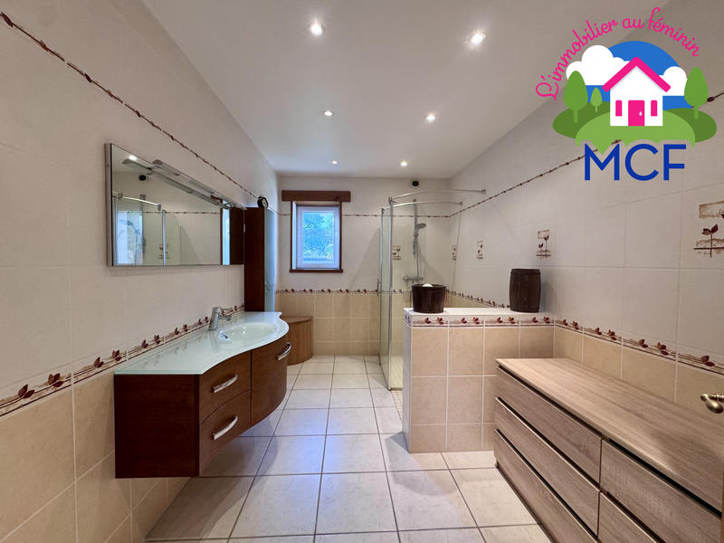 Maison ancienne - 264 m² - 6 pièces