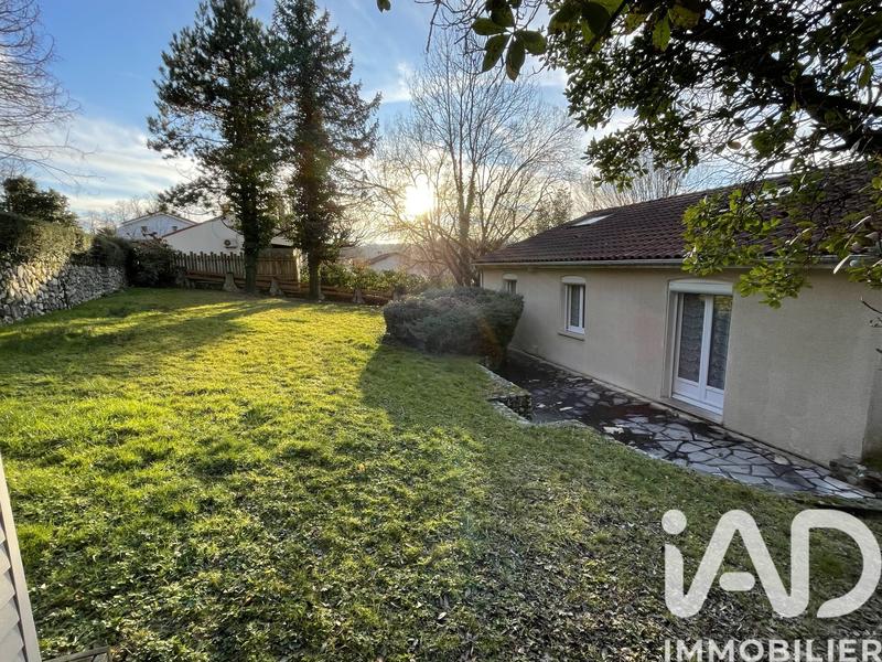 Maison - 99 m² - 4 pièces