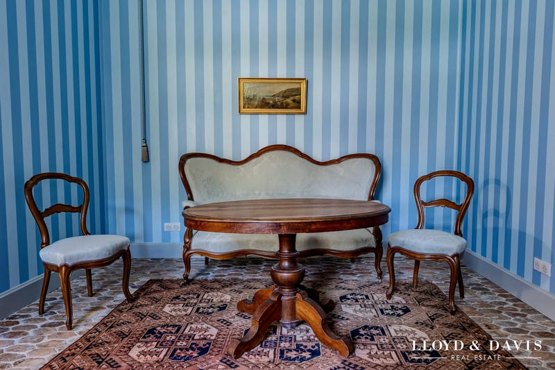 Château - 6 000 m² - 30 pièces