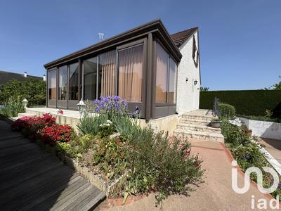 Maison - 104 m² - 5 pièces