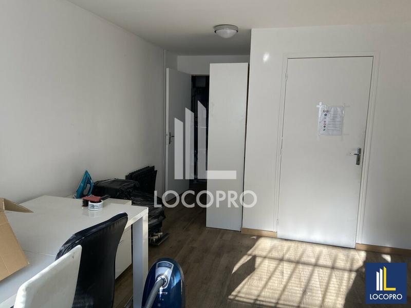 Local d'activité / Entrepôt - 100 m²