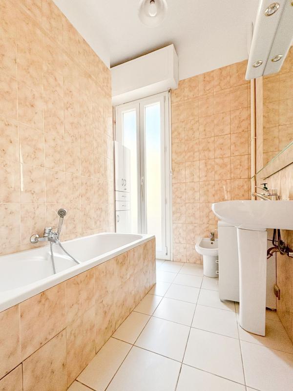 Appartement - 65 m² - 2 pièces