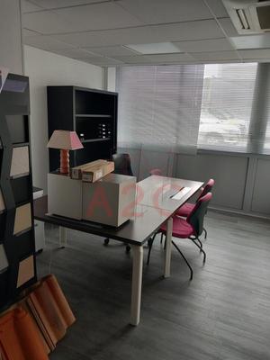 Bureau - 90 m²