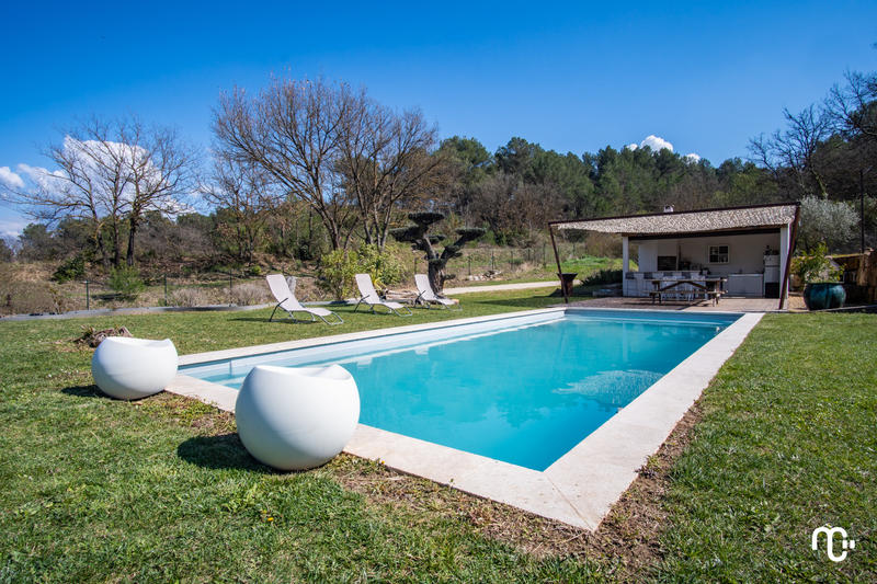 Maison - 177 m² - 5 pièces