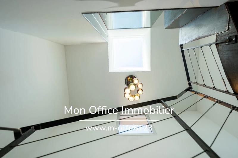 Maison d'architecte - 250 m² - 6 pièces