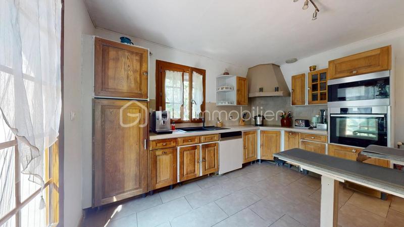 Maison traditionnelle - 117 m² - 5 pièces