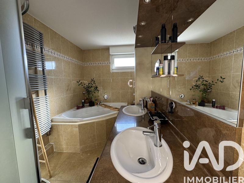 Appartement - 85 m² - 4 pièces