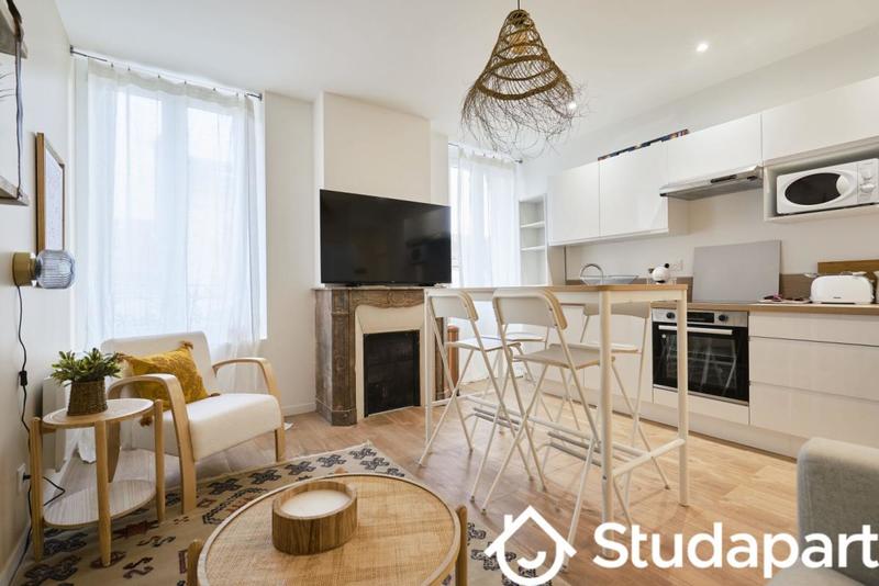 Chambre - 13 m² - 1 pièce