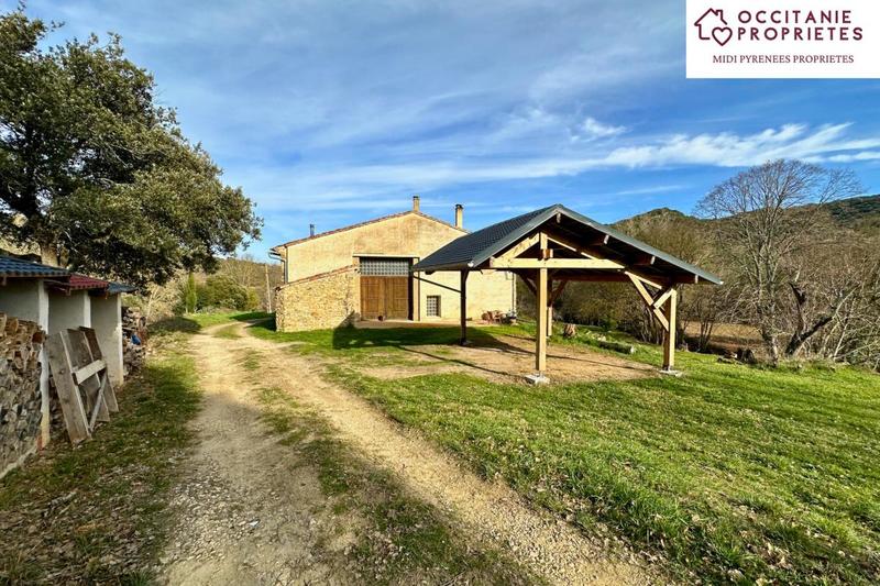 Propriété - 253 m² - 5 pièces