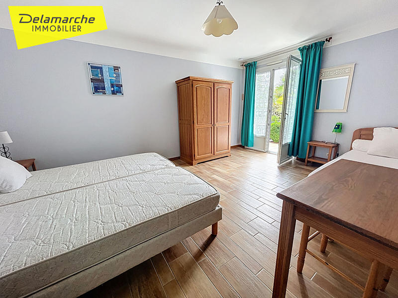 Maison - 308 m² - 12 pièces