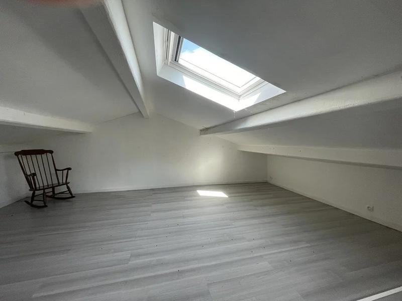 Maison - 190 m² - 8 pièces