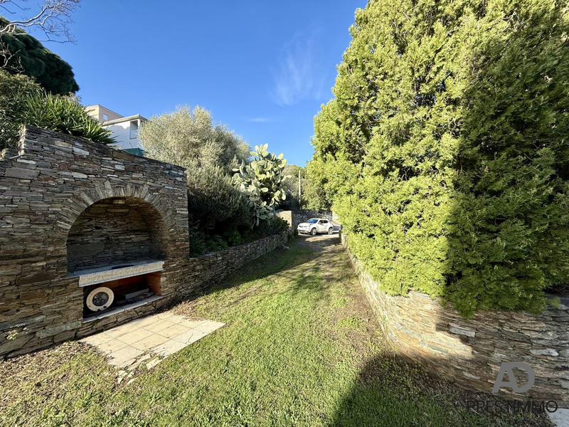 Villa - 215 m² - 7 pièces