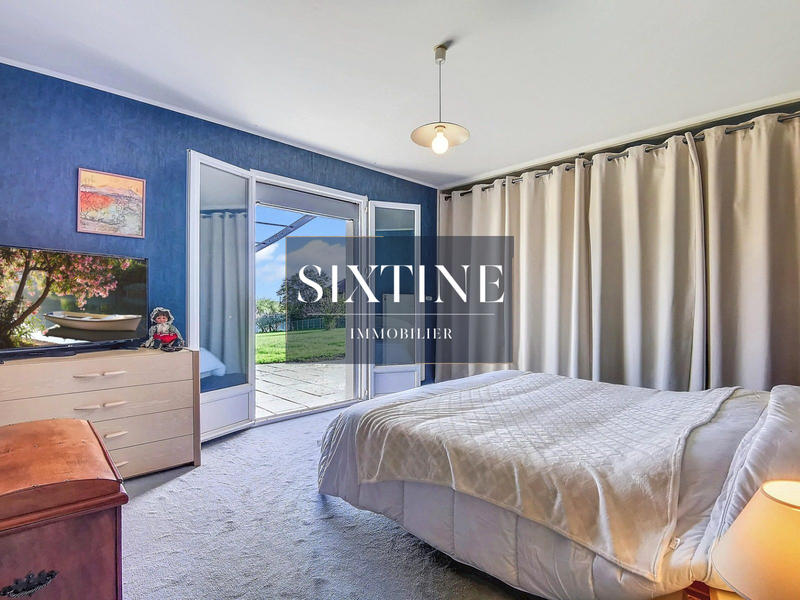 Maison - 199 m² - 10 pièces