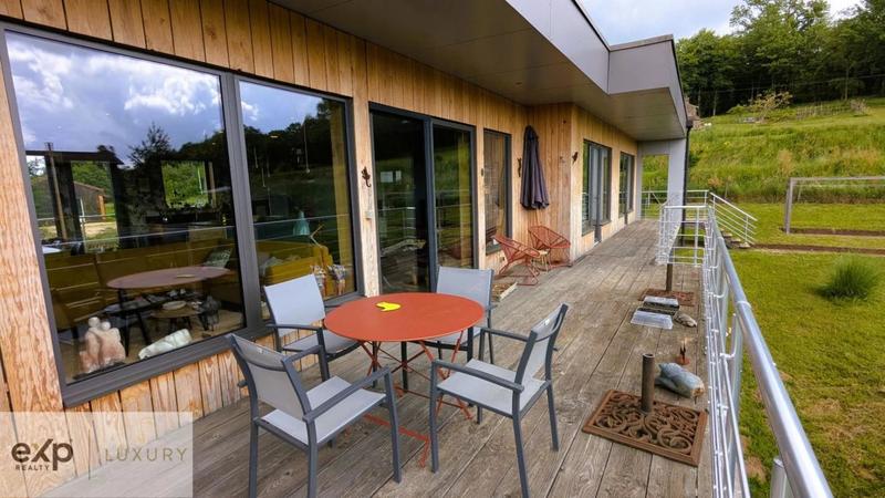 Propriété - 135 m² - 4 pièces