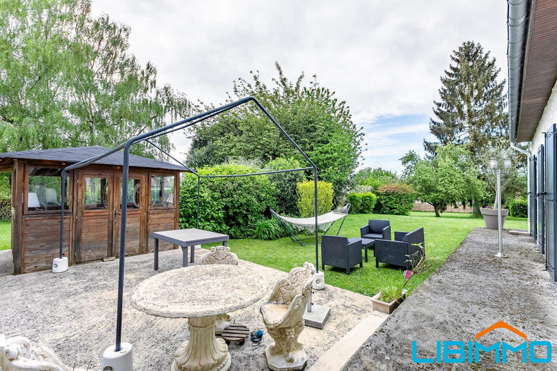 Maison - 257 m² - 8 pièces