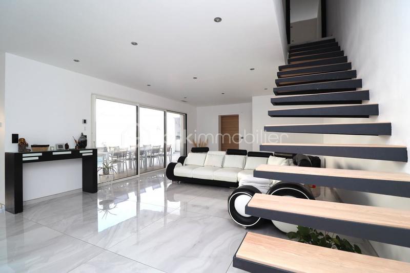 Villa - 149 m² - 6 pièces