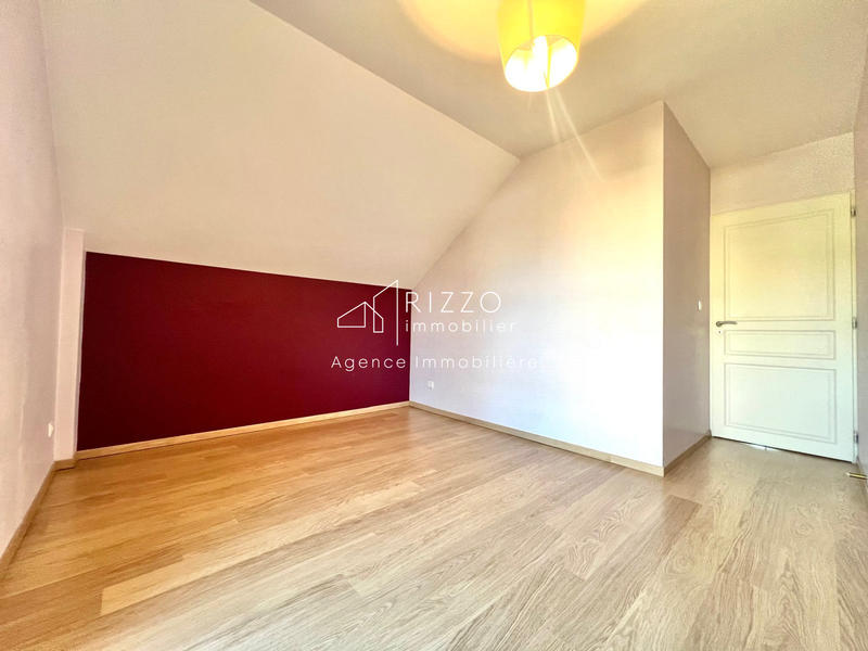 Maison - 144 m² - 5 pièces