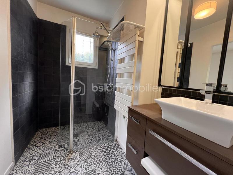 Maison - 80 m² - 5 pièces