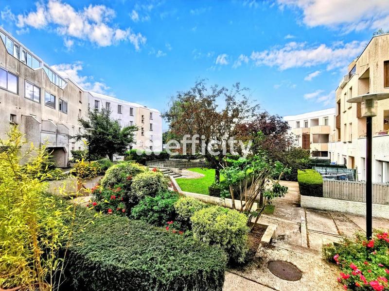 Appartement - 90 m² - 4 pièces