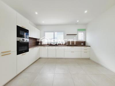 Maison - 137 m² - 6 pièces