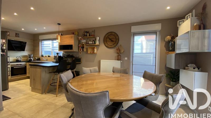 Maison - 92 m² - 4 pièces