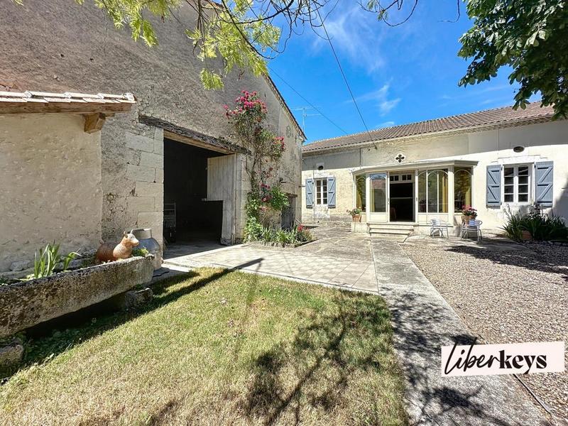 Propriété - 145 m² - 5 pièces