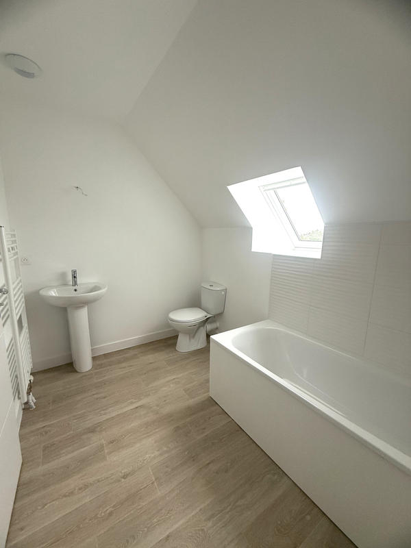 Maison - 94 m² - 4 pièces