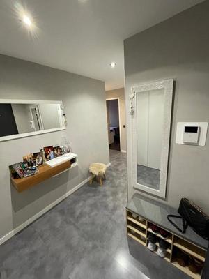 Appartement - 93 m² - 4 pièces