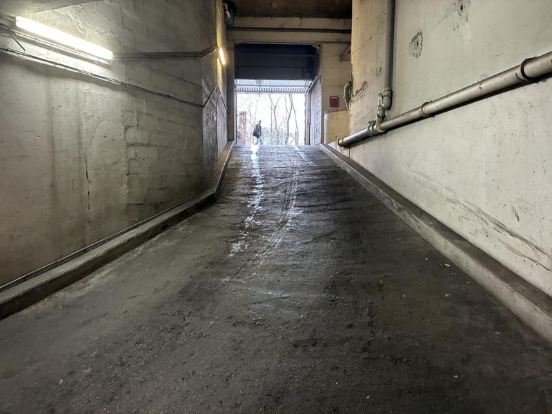 Parking / Garage - 13 m²