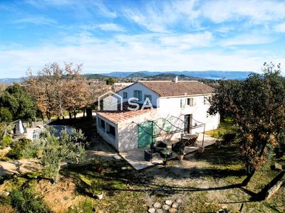 Maison - 199 m² - 8 pièces