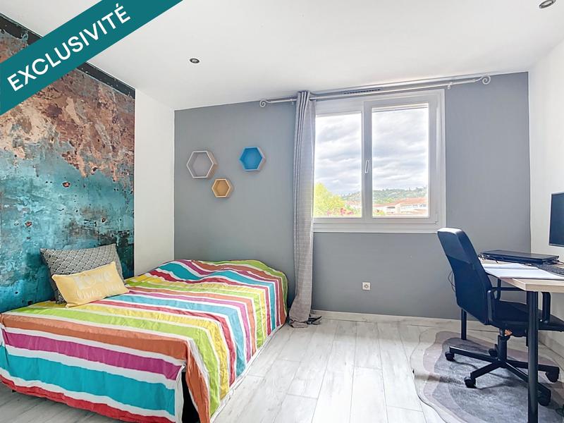 Maison - 98 m² - 5 pièces