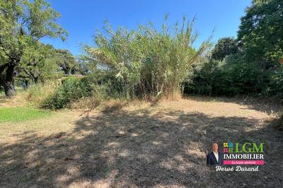 Terrain constructible - 512 m²