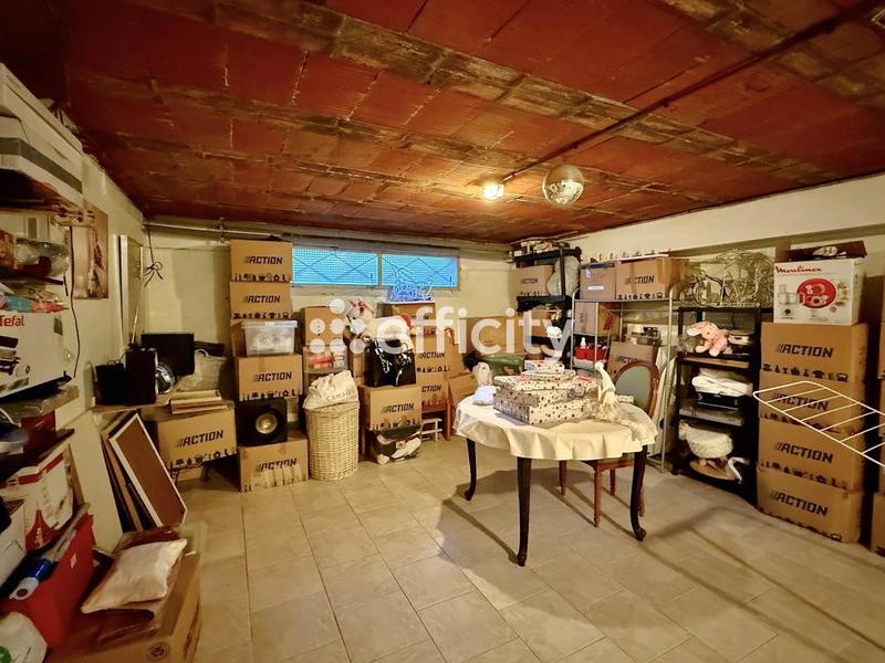 Pavillon - 179 m² - 9 pièces