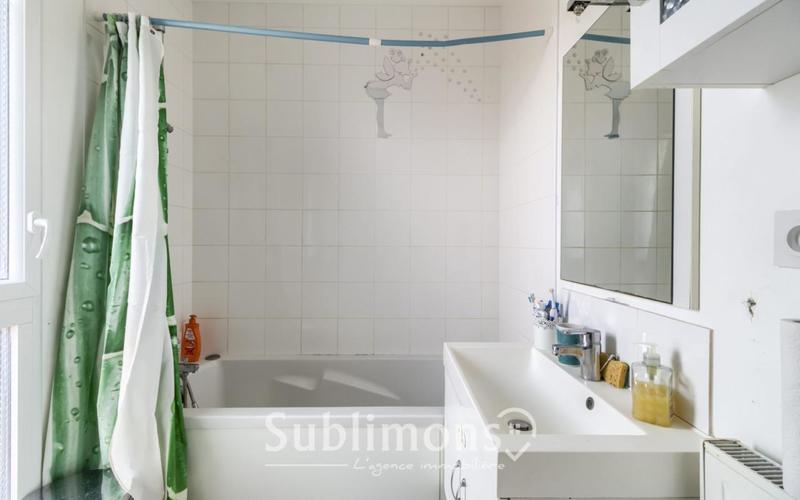 Maison - 87 m² - 4 pièces