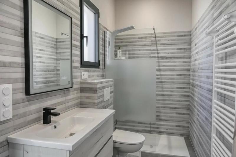 Maison - 200 m² - 7 pièces