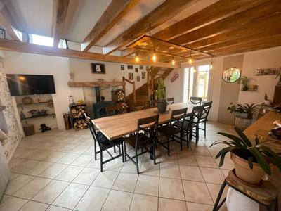 Maison - 108 m² - 7 pièces