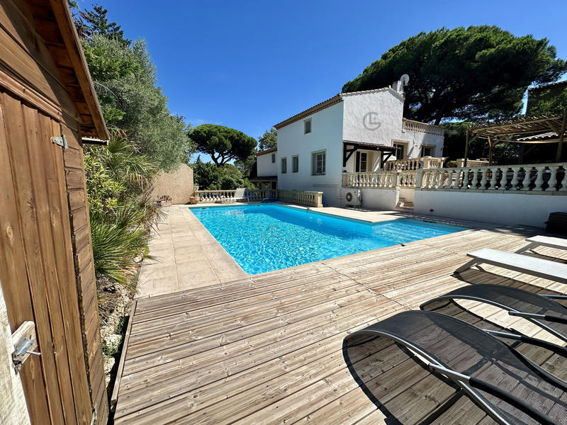 Villa - 187 m² - 5 pièces
