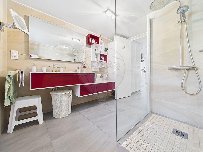 Maison - 112 m² - 5 pièces