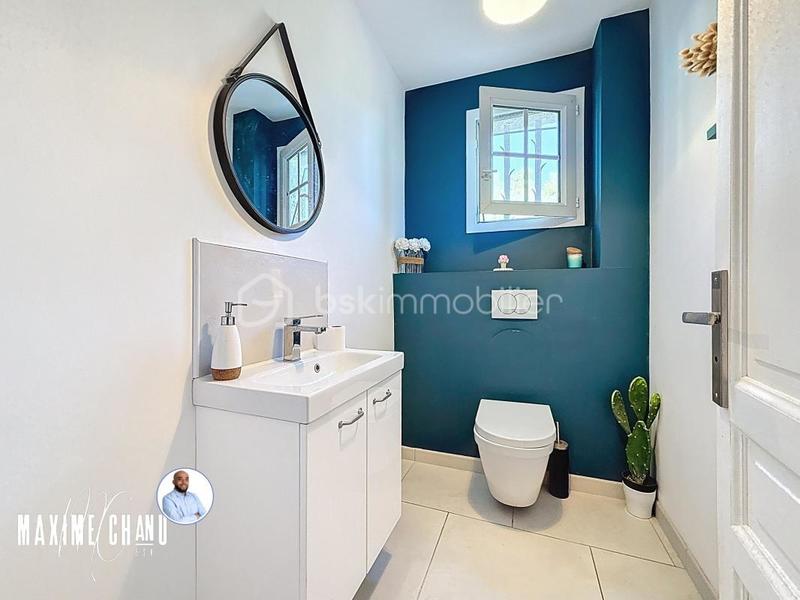 Propriété - 285 m² - 6 pièces