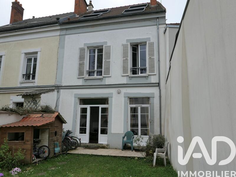 Maison - 161 m² - 6 pièces