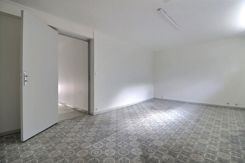 Maison - 97 m² - 8 pièces