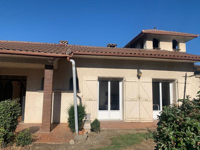 Maison - 231 m² - 5 pièces