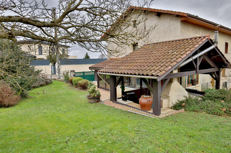 Maison - 200 m² - 6 pièces