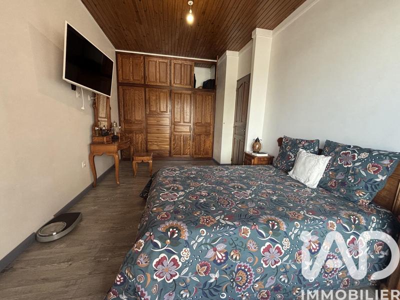 Maison - 369 m² - 13 pièces