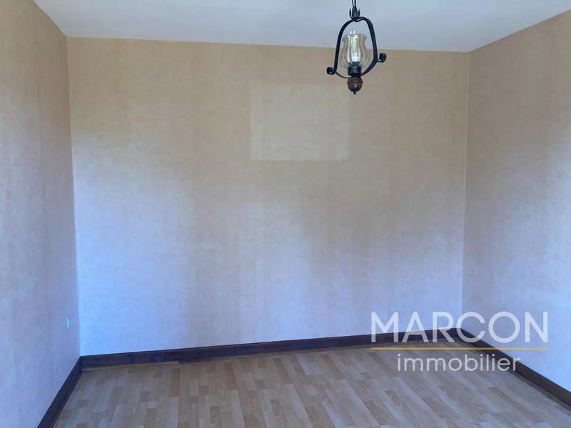 Maison - 94 m² - 5 pièces