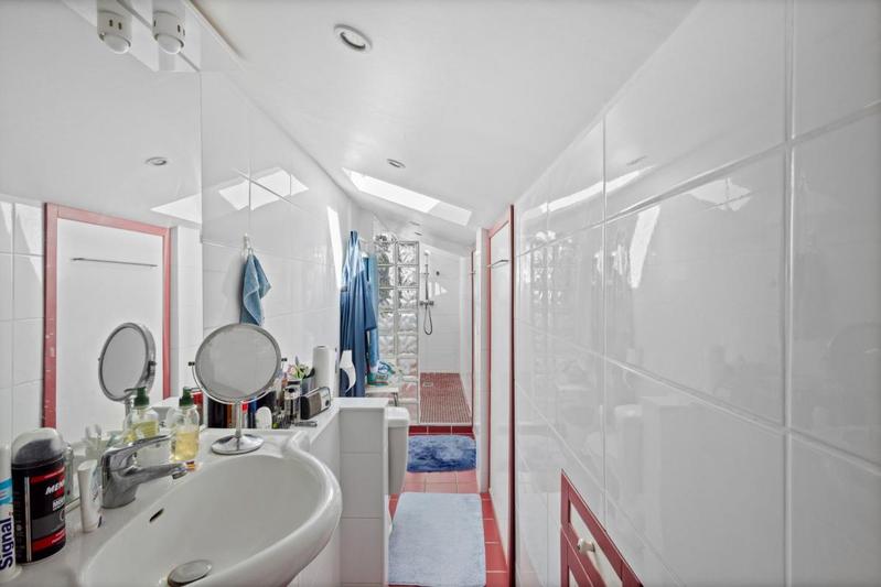 Maison - 187 m² - 6 pièces