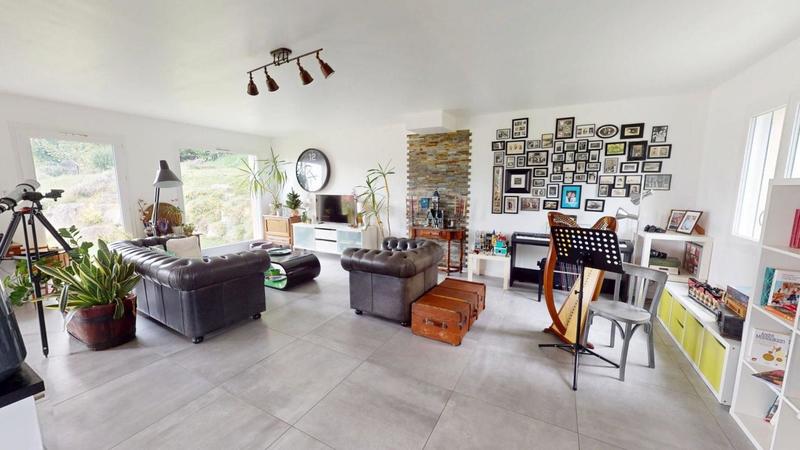 Maison - 166 m² - 5 pièces