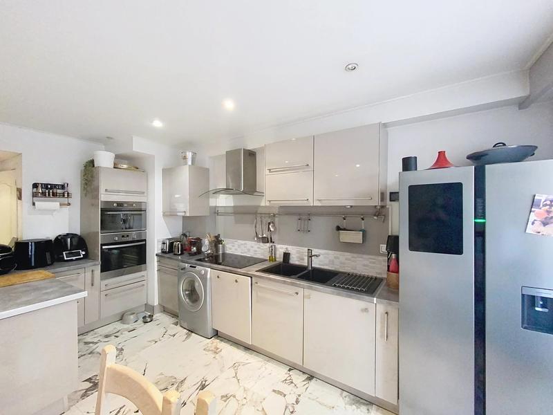 Appartement - 76 m² - 4 pièces