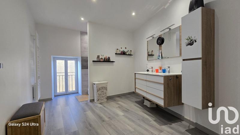 Maison - 199 m² - 8 pièces