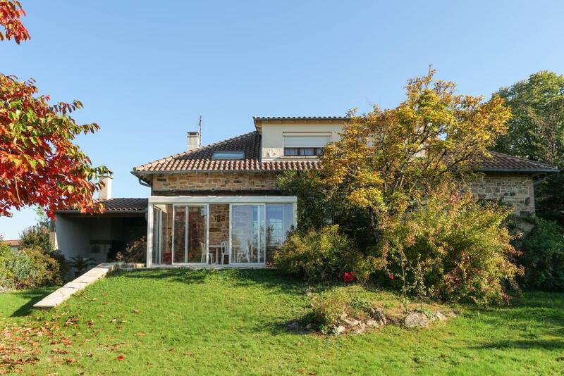 Maison - 185 m² - 9 pièces